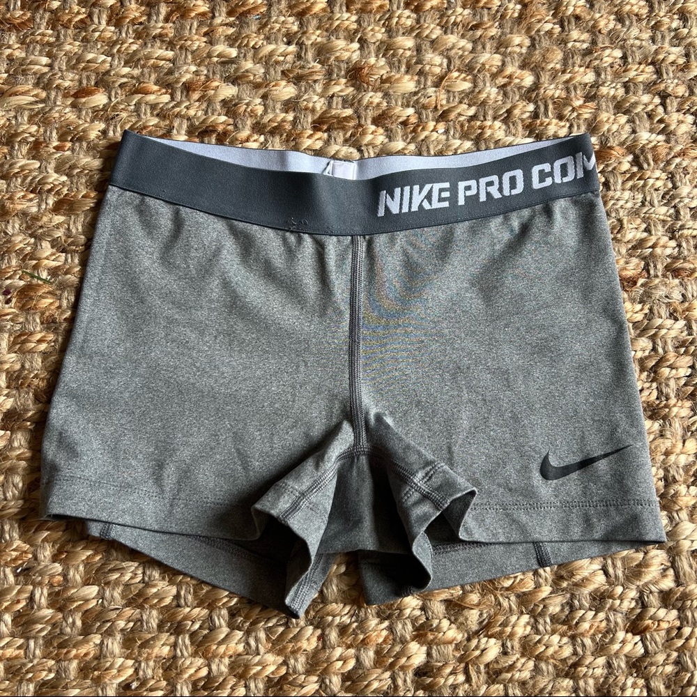 Nike Pro Combat Shorts Gray